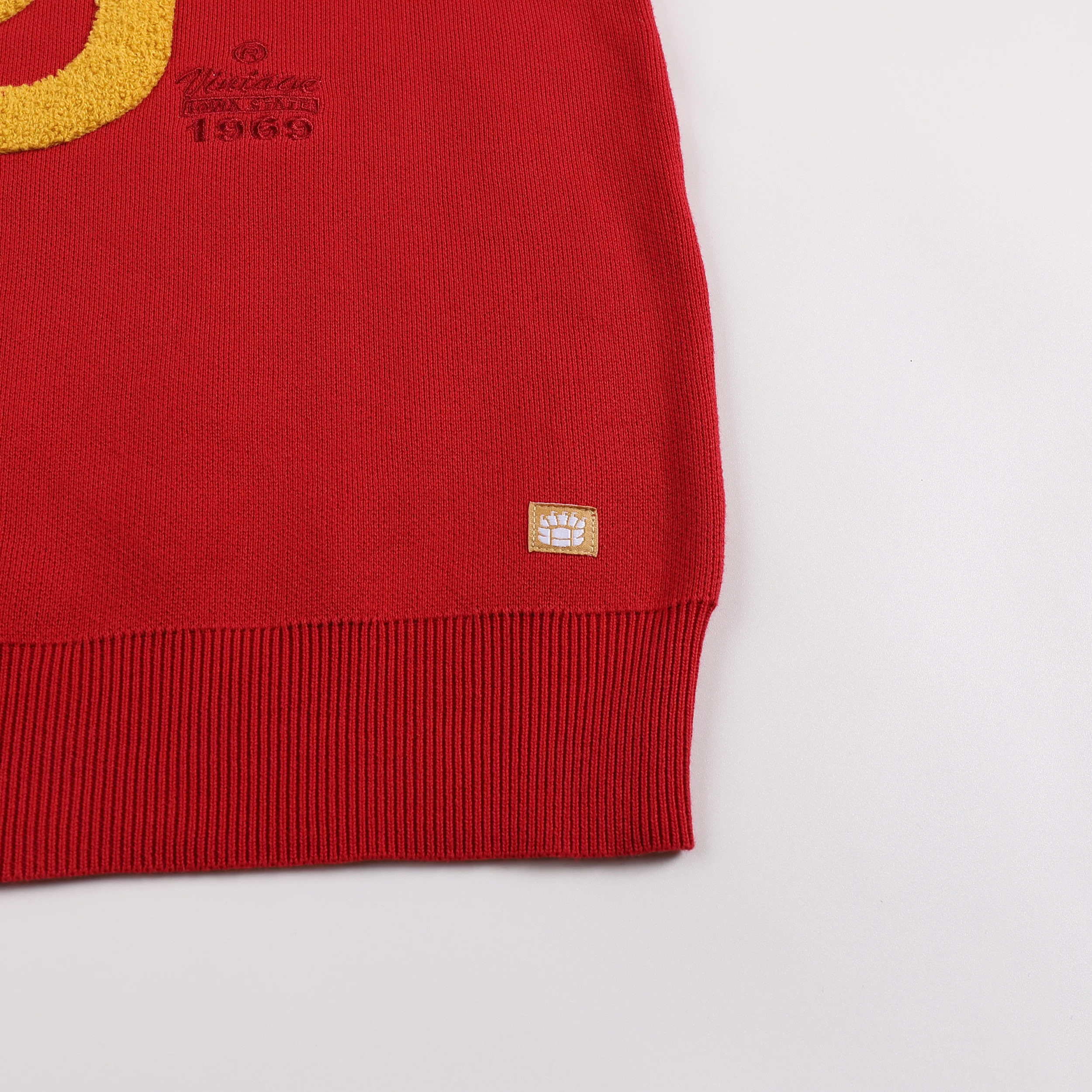 Iowa State Cyclones Vintage Logo Knit Sweater - Image 7