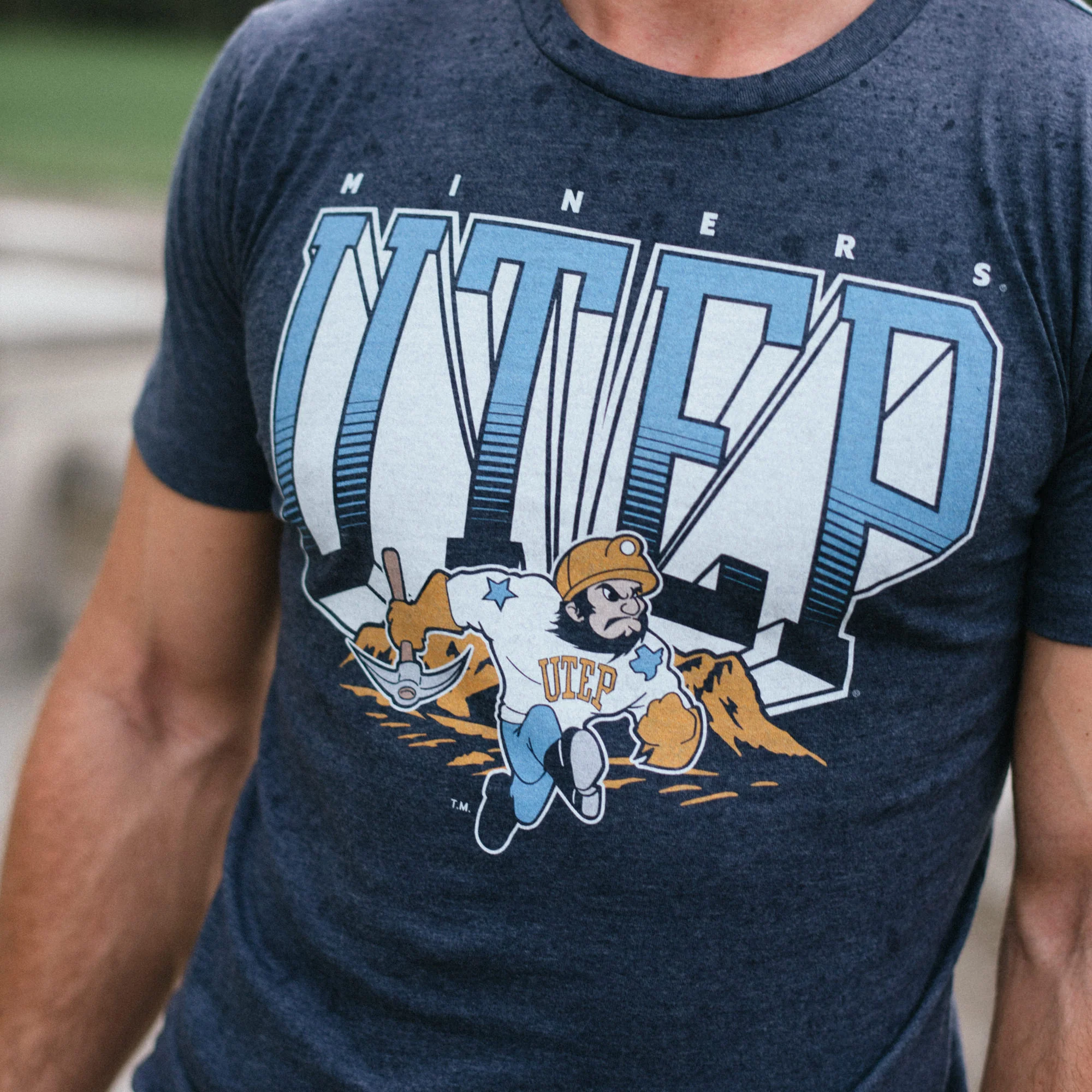 UTEP Miners 1990s Vintage Paydirt Pete Tee - Image 2